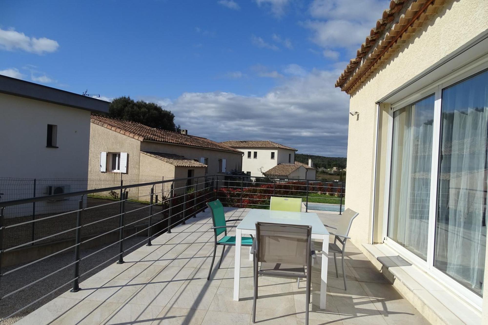 Villa Familiale Avec Piscine, Jardin A 10 Mn D'Uzes Flaux Eksteriør bilde